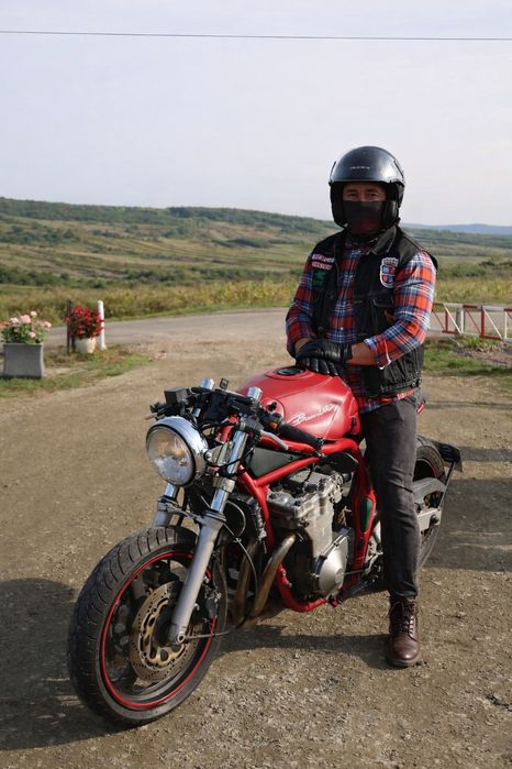 Suzuki bandit 600 cafe racer