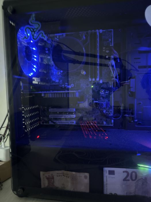 настолен компютър