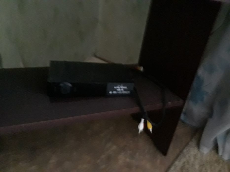 Телевизор LG Flaetrone с приставкой