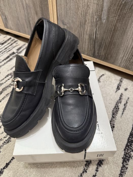 Продам лоферы размер 39