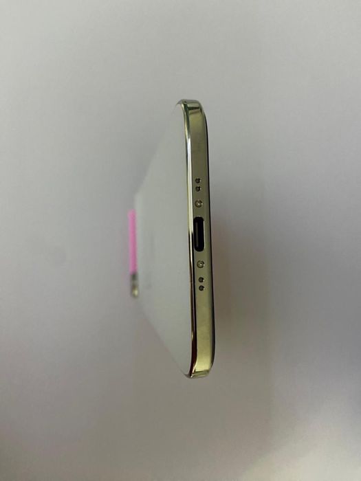 Продам apple 17 air 256gb