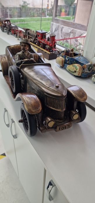 Mașinuțe de epocă vintage