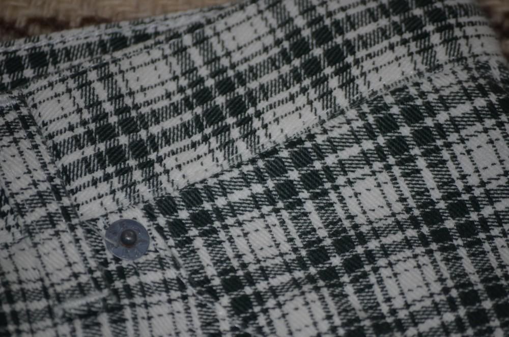 Pantaloni scurti dama AVERSE /blugi Italy S/M (44) / Jeans AVERSE