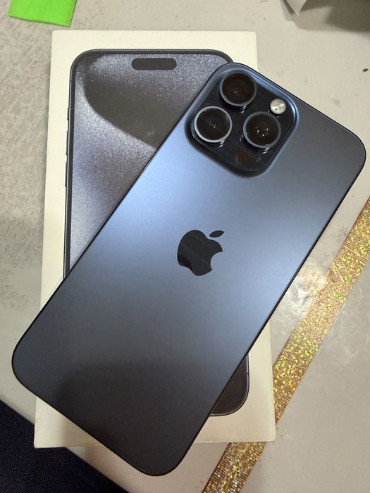 Продам IPHONE 15 pro MAX 256