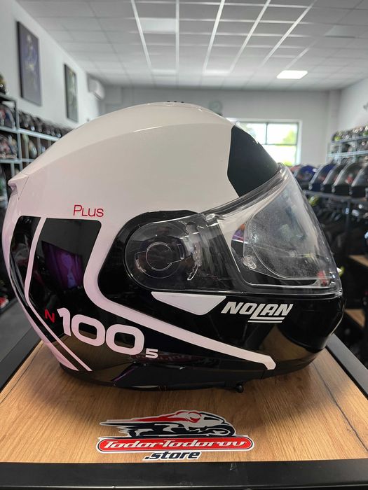 Отваряема мото каска NOLAN N100.5 ,размер L 59-60 см. вградени очила,