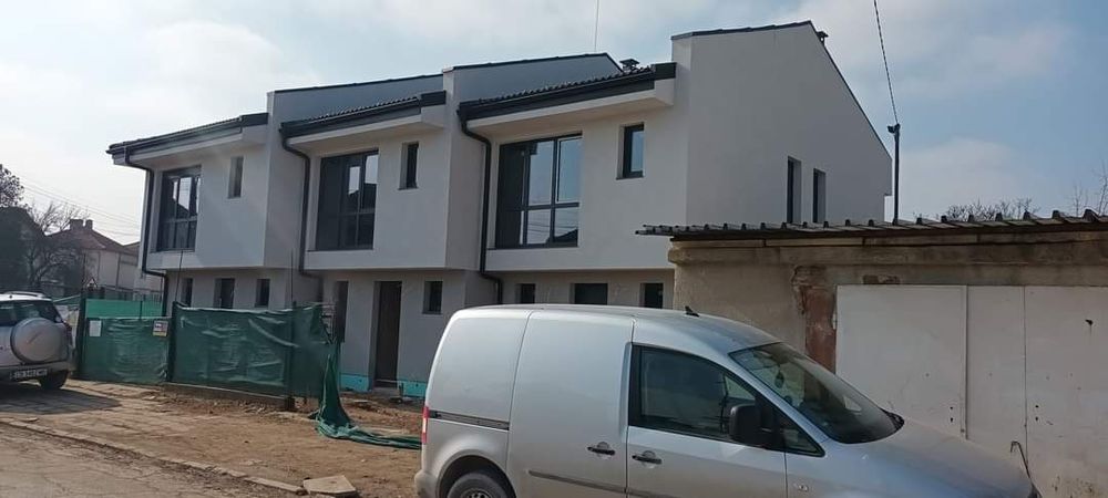 Строителна фирма извършва Турбозолна/Машинна мазилка