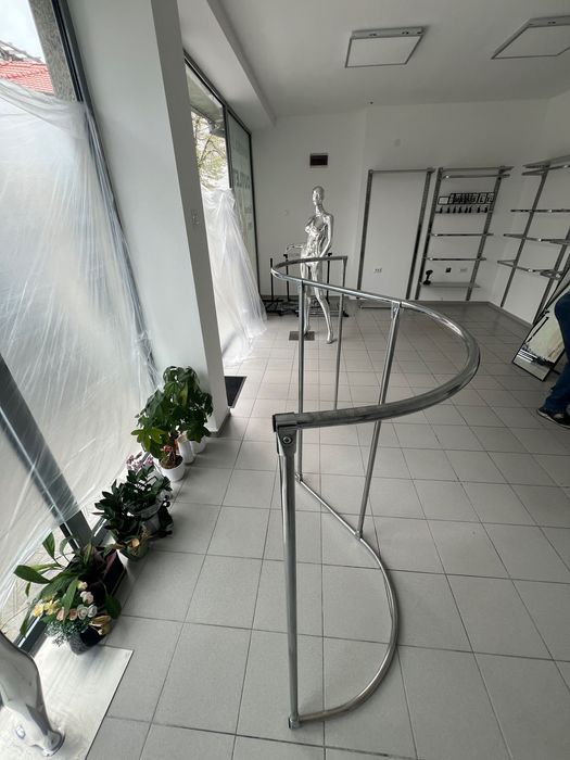 Оборудване за магазин, щендери, стелажи, луксозни дамски манекени, детски манекени