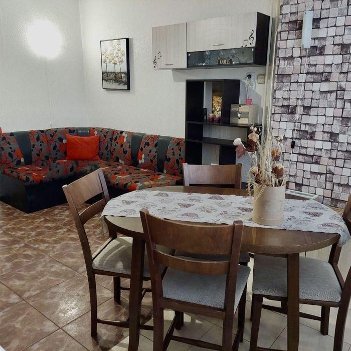 Дава се под наем Двустаен апартамент в Пловдив, Мараша - 73 кв.м за 400 € - Снимка #2