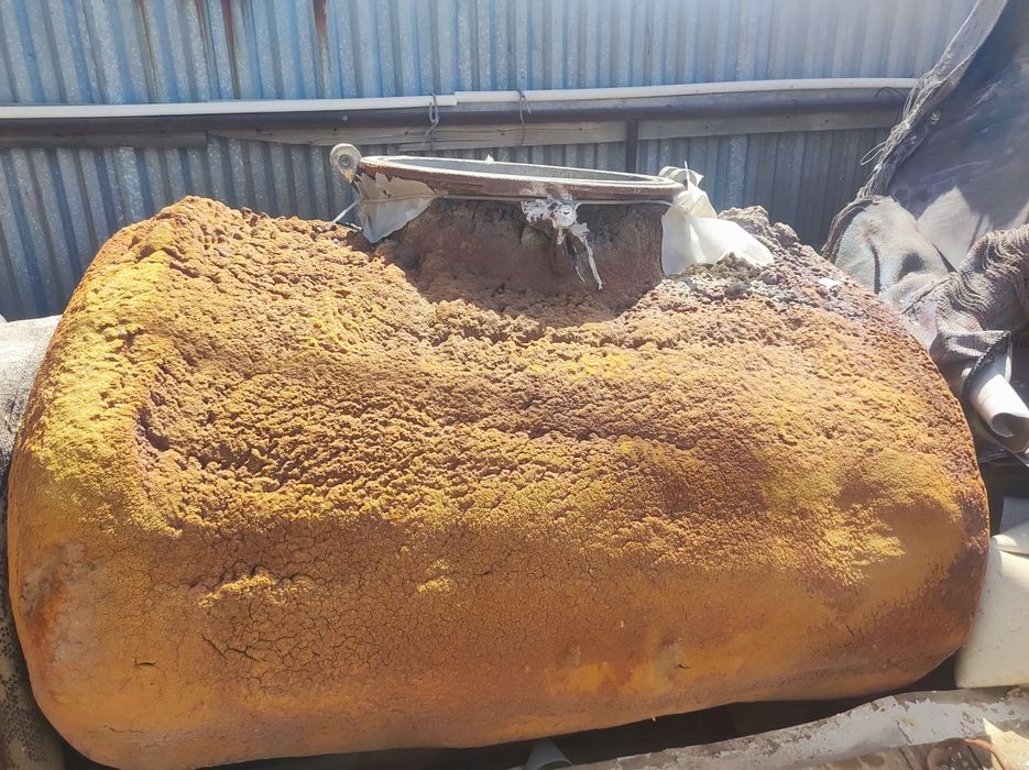 Продам алюминиевую емкость (бак) с утеплением
