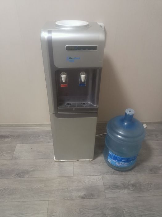 Продам диспенсер