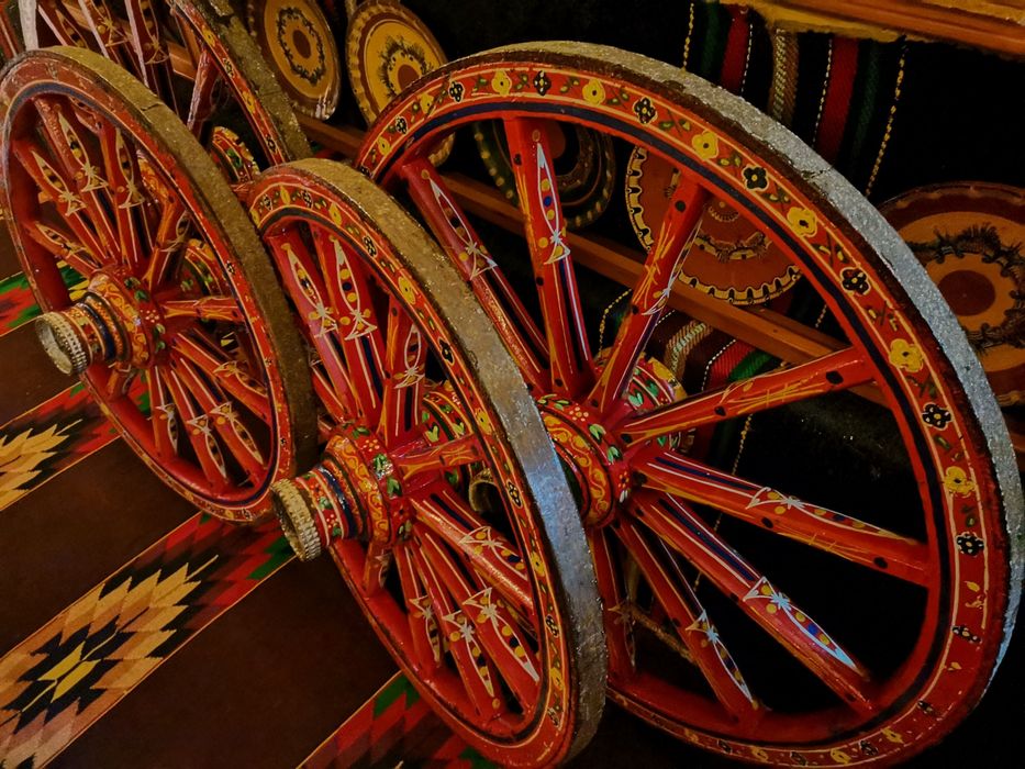 Рисувани колелета колела каруца