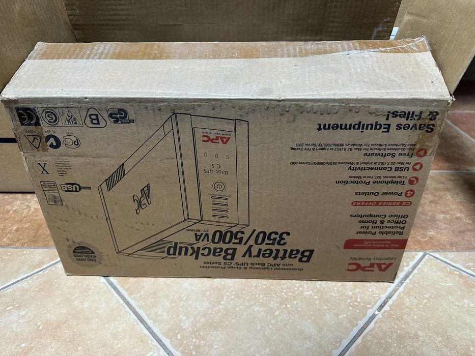 UPS APC Back-UPS CS 500 – Nou la cutie, cu BATERIE NOUĂ inclusă
