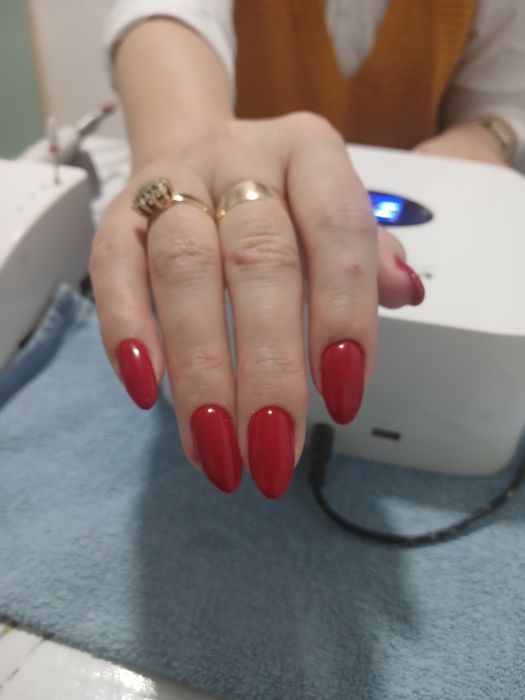 Маникюр на дому.