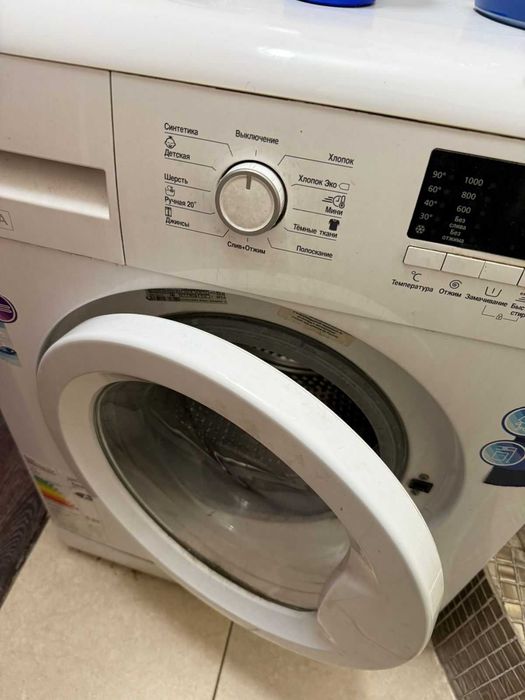 Продам стиральную машинку