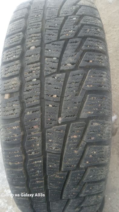 Продам зимние шины.R 16