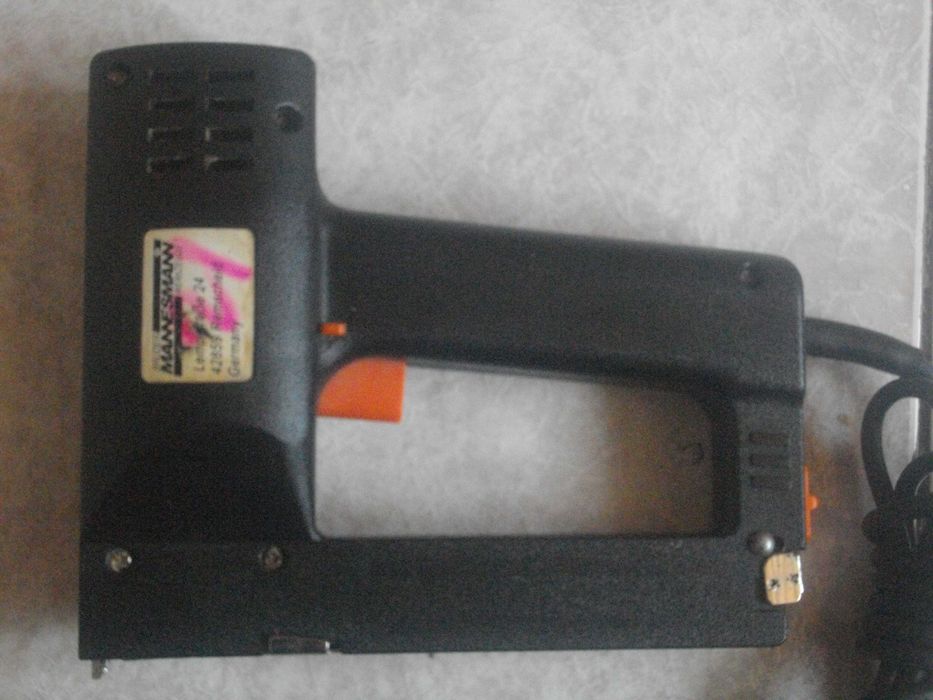 Пежо PEUGEOT/WOLFCRAFT/King Craft/Manesmann 8-18мм Профи Ел.Такер Герм