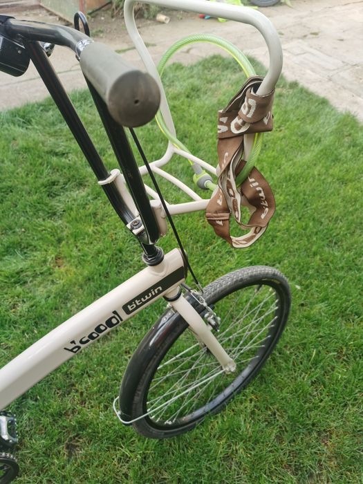 Bicicleta city de DAMA- BTWIN - Aproape noua