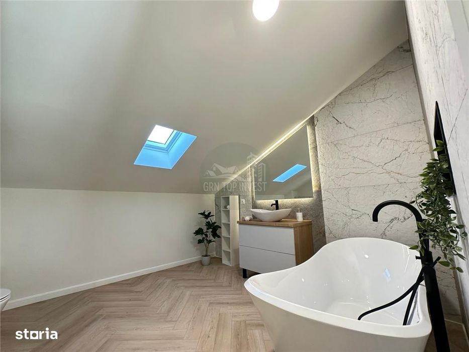 Penthouse 5 camere 3 bai  Ansamblul Da Vinci