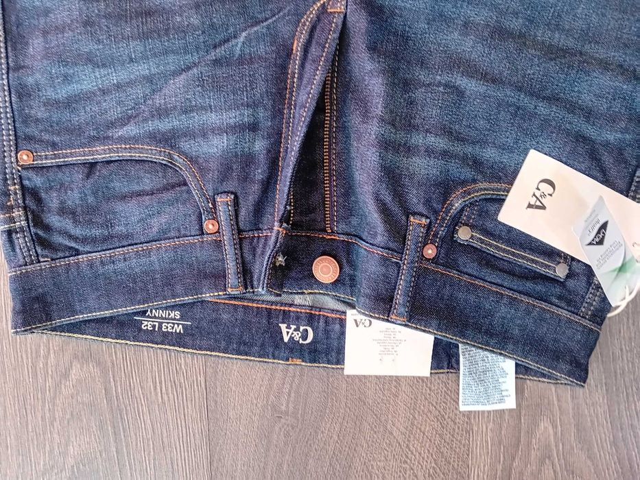 -80% намаление !!! Дънки Jeans C&A моделът е на Calvin Klein