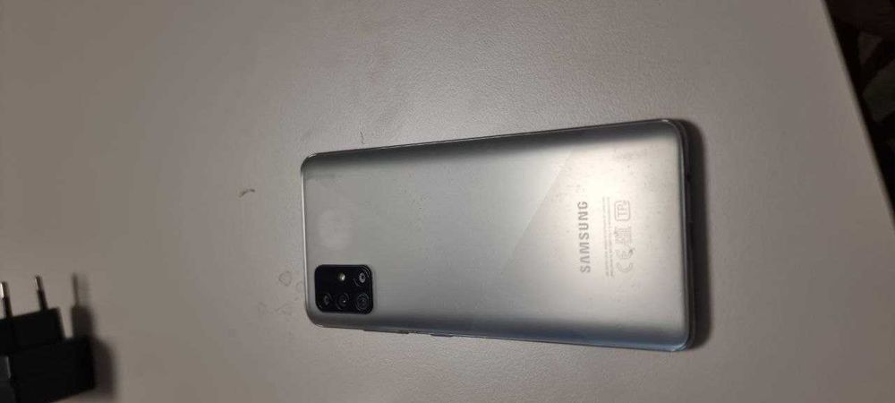 Продам Samsung Galaxy A51 в отличном состоянии!