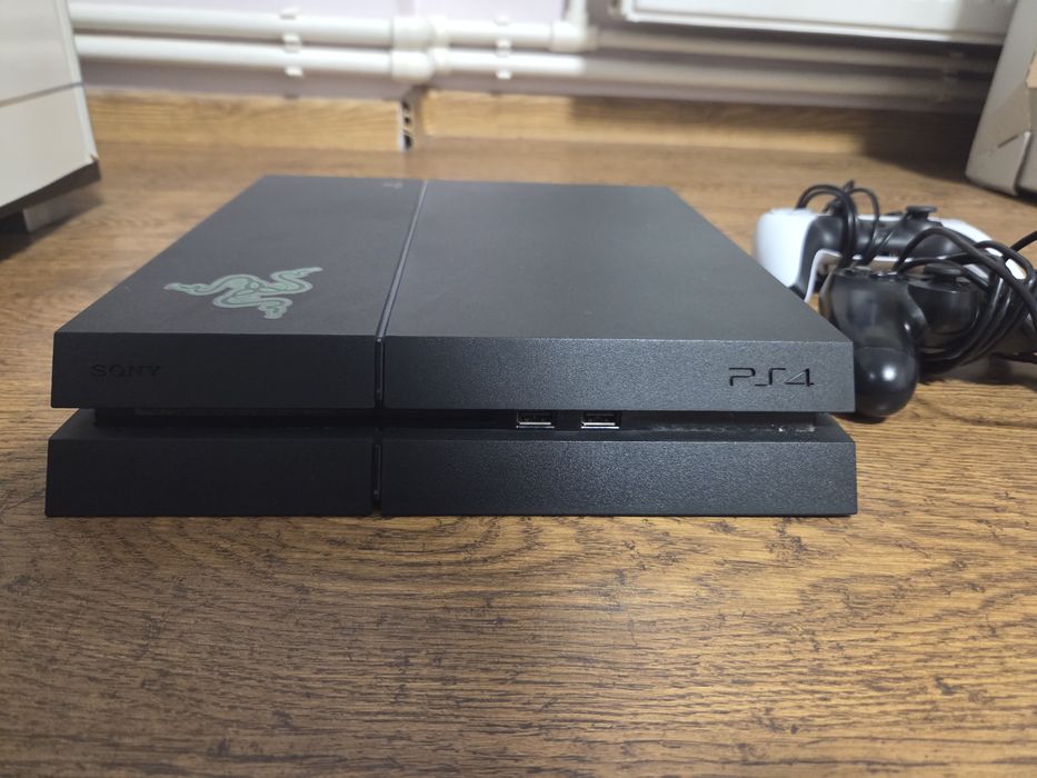 Playstation 4 1TB+2 manete dualshock