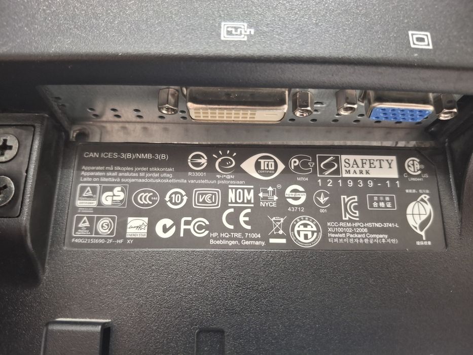 Монитор Б/у HP ProDisplay P221 (21.5")