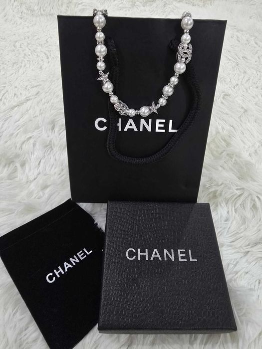Chanel necklace for women
