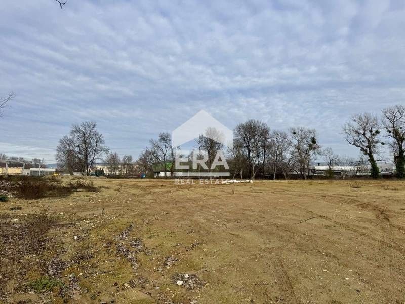 Промишлен парцел в ЗПЗ - гр. Варна, с ПУП, проект, разрешително за стр