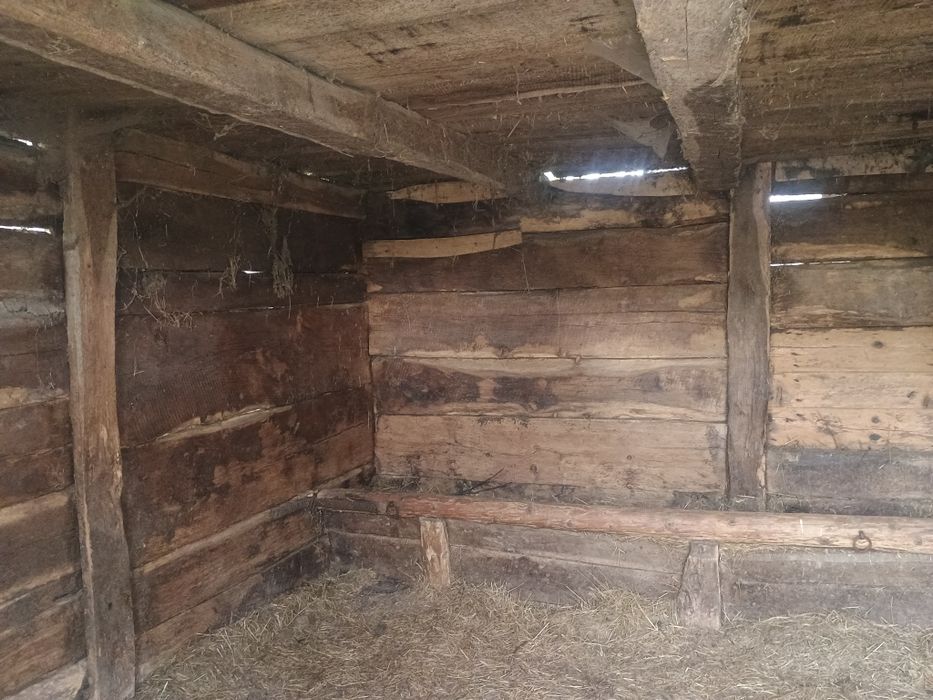 Șură de lemn stejar de vânzare