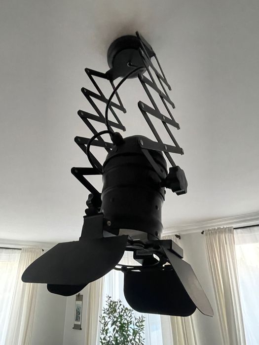 Осветително тяло филмов прожектор