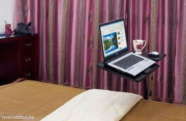 Masuta laptop reglabila-mini birou cu roti,masa laptop cu blat lemn