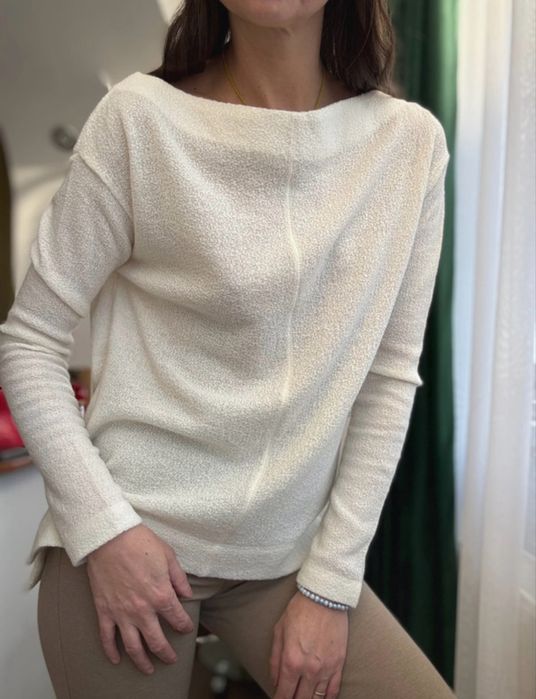 Pulovar zara , 80% lana disponibil pe 3 marimi , S , M , L