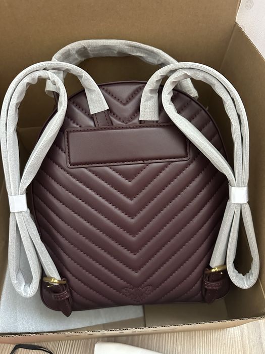 Раница PINKO чисто нова в цвят бордо