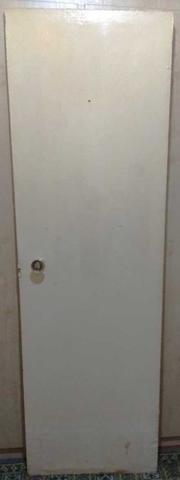 межкомнатная дверь б/у 60см х на 192см