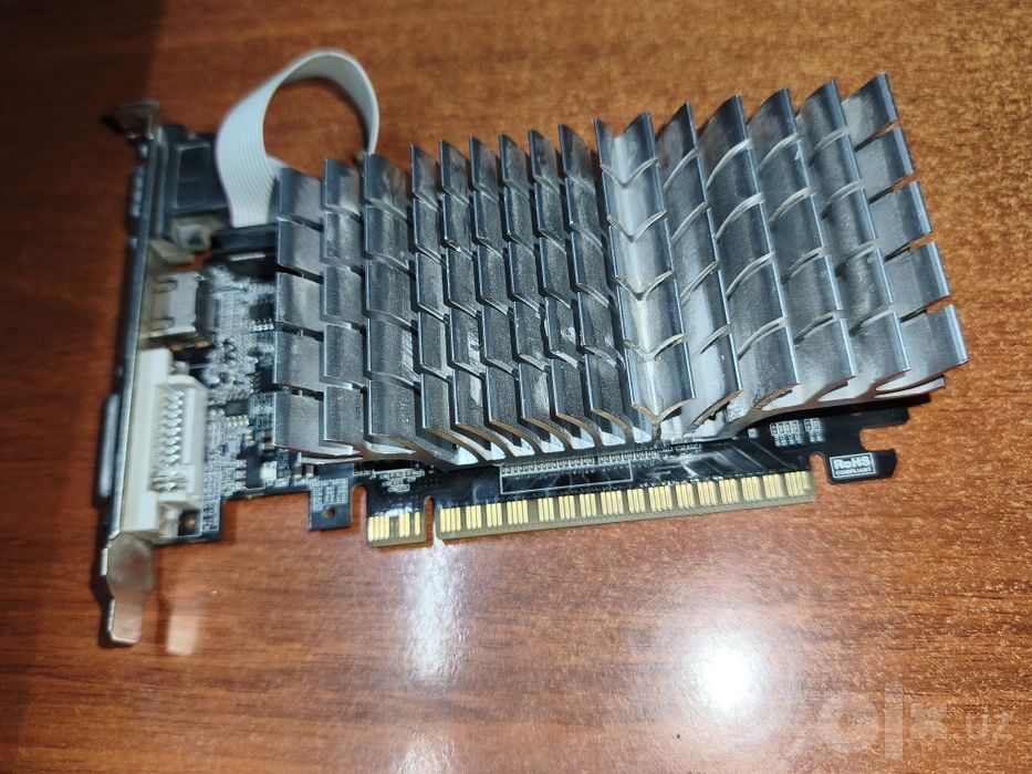 nvidia g210 1gb video karta