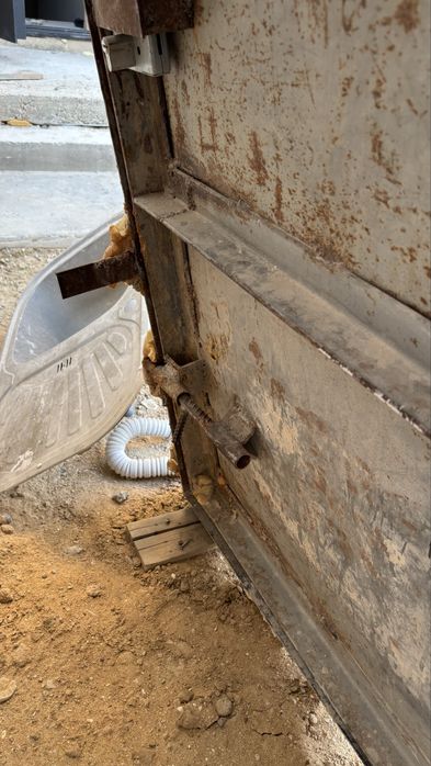 Темір есік сатылады