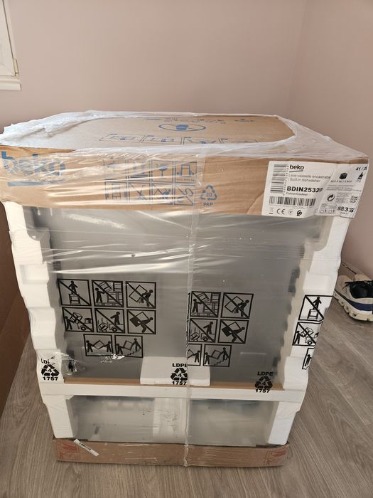 Съдомиялна за вграждане Beko BDIN25320