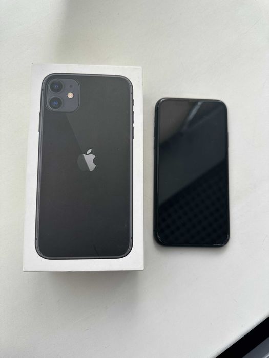 Срочно продам IPhone 11 64GB