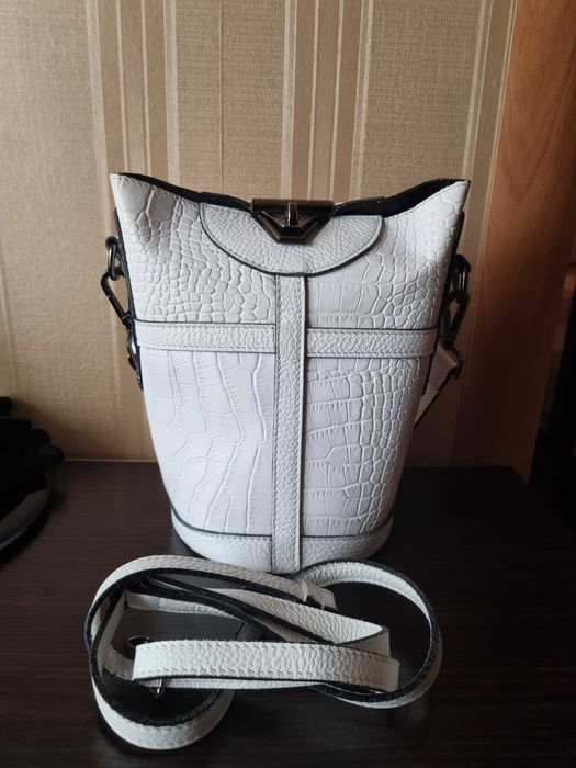 Сумочки разные, б/у и новые