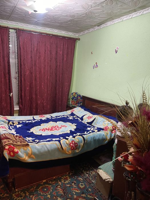 4 xonalik dala xovli sotiladi