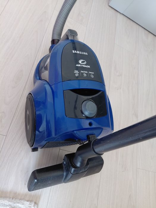 Продам пылесос Samsung Air Track