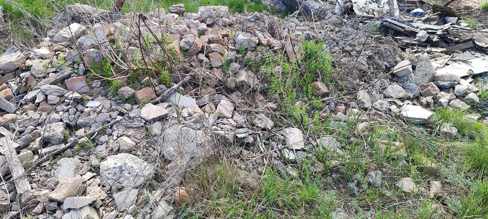 Бут камень, продам.