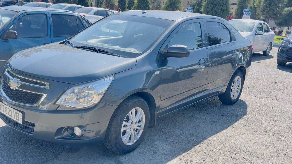 Moshina sotiladi holati ideal Toshkent shahrida yurgan