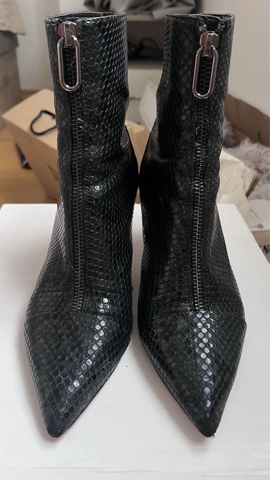 спортни обувки, боти 36 н.