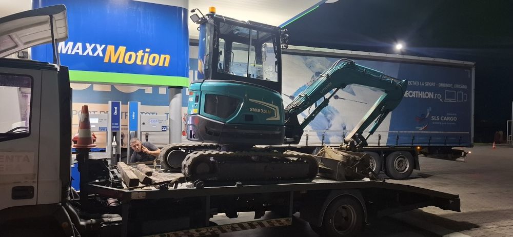 Miniexcavator 3.5t, de închiriat.