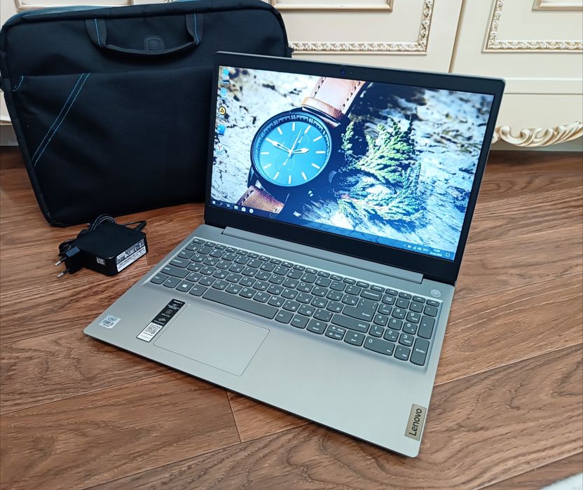 Ноутбук LENOVO i3-10thGen + Сумка.