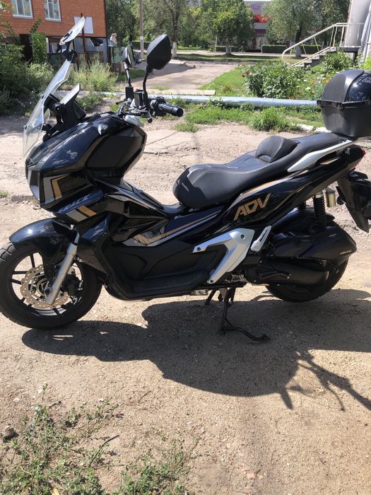 Продам скутер ADV 180 куб