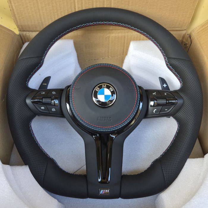 М волан за BMW Ф10 F10 Ф11 F11 Ф01 F01 Ф06 F06 спортен кожен с еърбег шит 3-цветен конец М пакет стил М5 БМВ Ф07 F07 GT Ф18 F18 перфектен тунинг