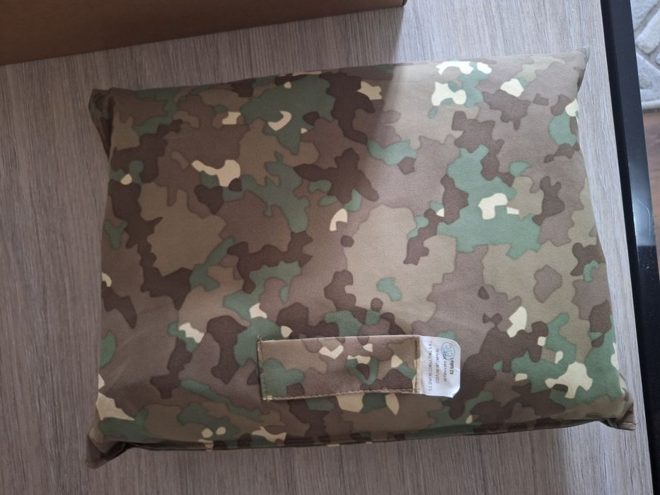 De vânzare costum intemperii