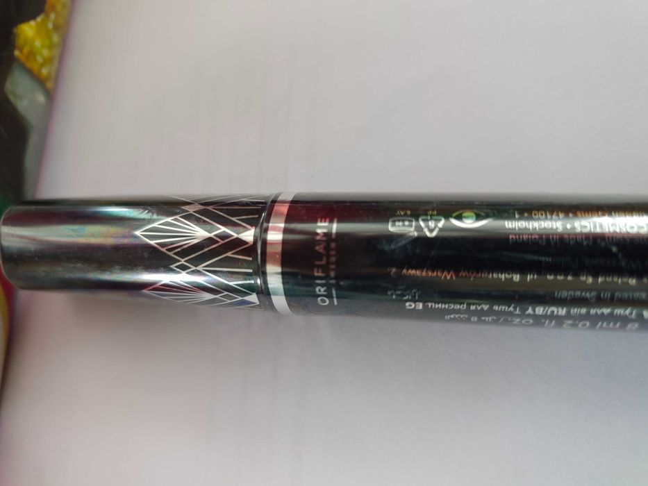 Декоративна козметика Avon